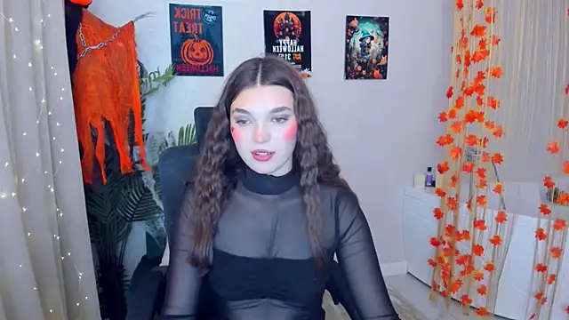 DivineAmour online show from 10.13.25