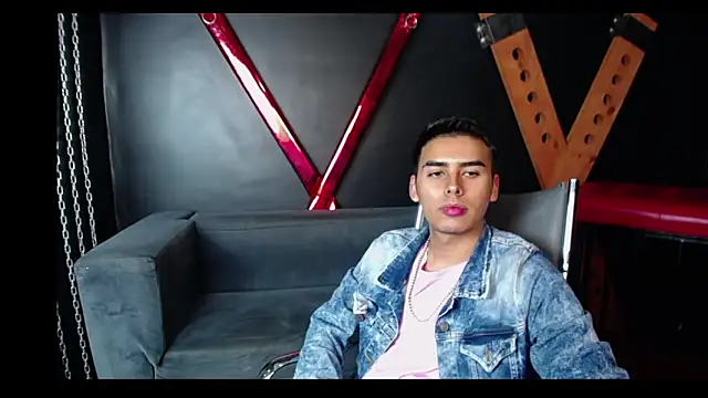 Matthewlodge online show from 10.17.25