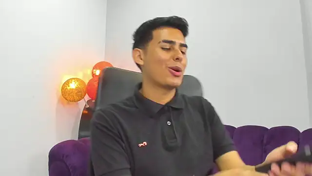 Matthewlodge online show from 11.10.25