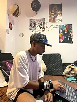 Snapshot of Teito69 chatting on 09.20.25 Teito69 online show from 09.20.25