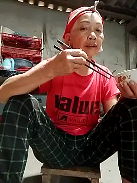 -Xuka-200 online show from 10.31.25