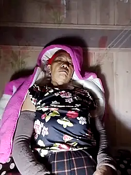 -Xuka-200 online show from 11.05.25