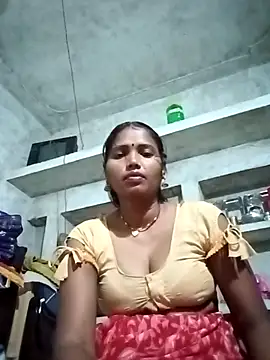 Snapshot of Cm_pooja chatting on 10.07.25 Cm pooja online show from 10.07.25