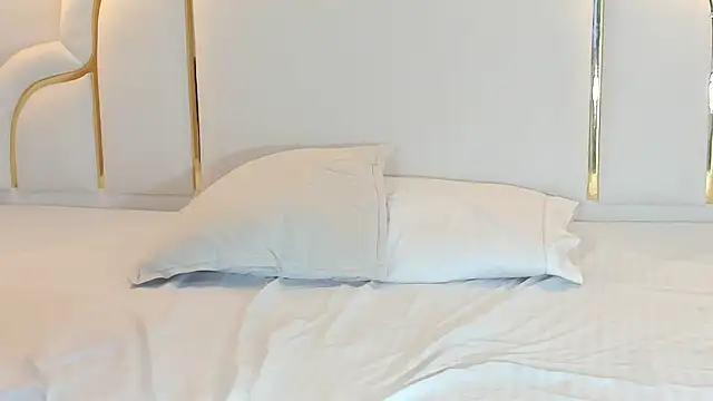 Snapshot of naughtyrose_vc chatting on 09.17.25 naughtyrose vc online show from 09.17.25