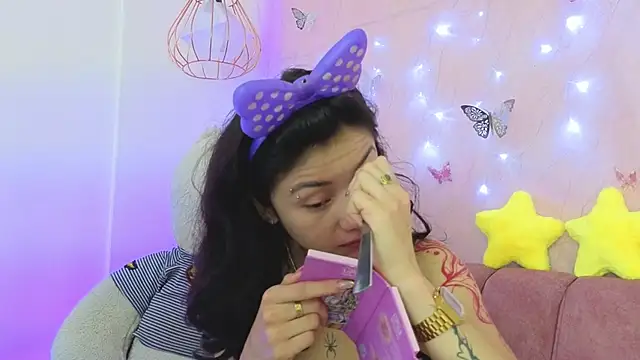 april bennett online show from 12.03.25