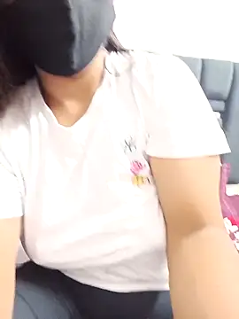 Snapshot of hottie_jenny9 chatting on 10.02.25 hottie jenny9 online show from 10.02.25