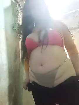 Snapshot of alahia_sw chatting on 10.03.25 alahia sw online show from 10.03.25