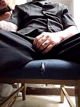 Snapshot of maxelbueno chatting on 09.15.25 maxelbueno online show from 09.15.25