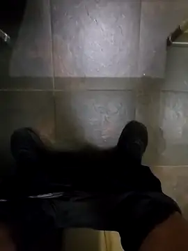 Snapshot of maxelbueno chatting on 10.04.25 maxelbueno online show from 10.04.25