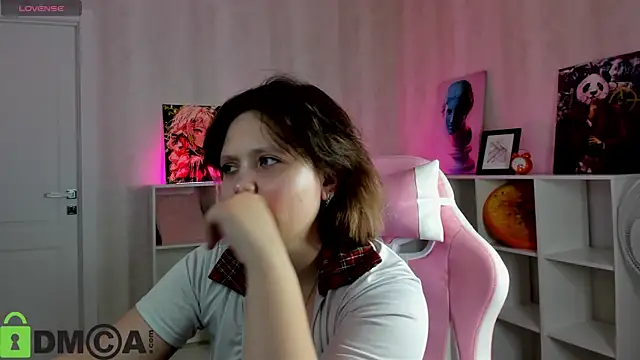 Mila  Cutee online show from 12.04.25