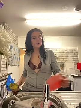 Snapshot of Camwithchlox chatting on 09.19.25 Camwithchlox online show from 09.19.25