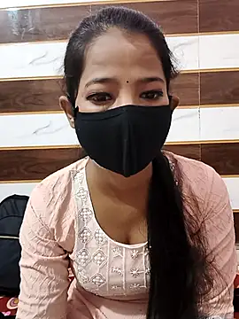 Itz Mayra  online show from 10.07.25