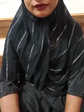 Itz Mayra  online show from 10.08.25