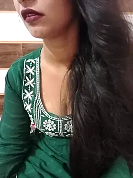 Itz Mayra  online show from 10.27.25