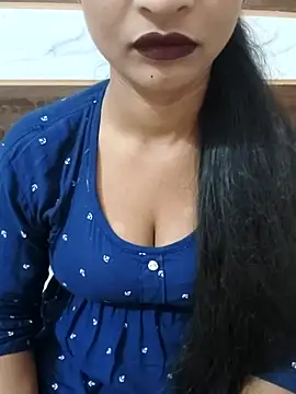 Itz Mayra  online show from 10.29.25