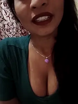 Itz Mayra  online show from 11.12.25