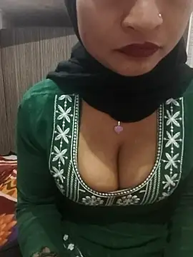 Itz Mayra  online show from 11.23.25