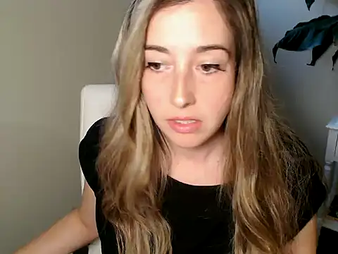 SuggestiveBehavior online show from 09.25.25