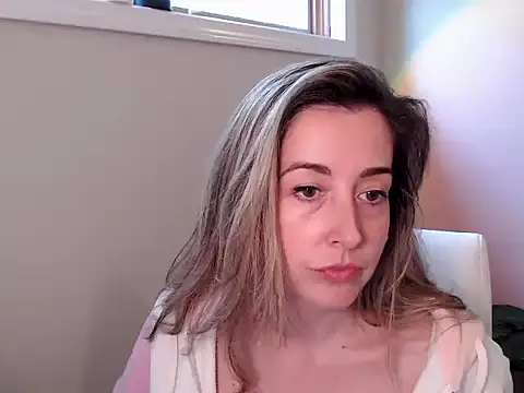 SuggestiveBehavior online show from 09.29.25