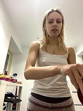 Snapshot of cherryrose555 chatting on 09.21.25 cherryrose555 online show from 09.21.25