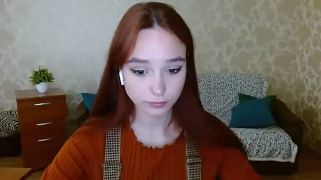 Snapshot of aFoxie chatting on 09.20.25 aFoxie online show from 09.20.25