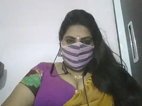 Snapshot of Nisha-telugu chatting on 09.15.25 Nisha-telugu online show from 09.15.25