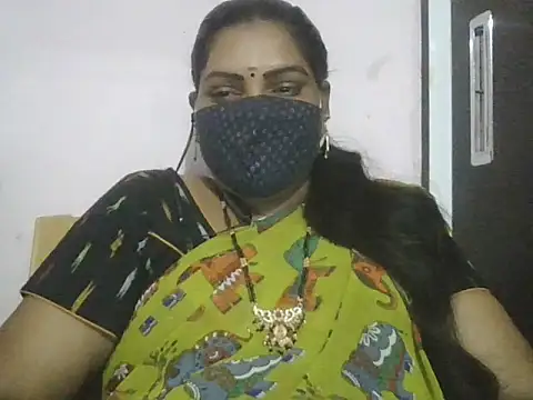 Snapshot of Nisha-telugu chatting on 09.24.25 Nisha-telugu online show from 09.24.25