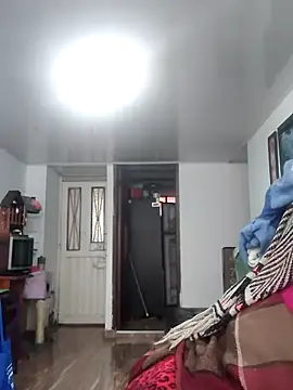 Casandra Cruz online show from 09.13.25
