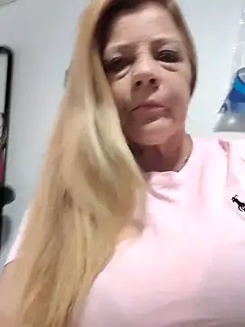 Casandra Cruz online show from 10.05.25