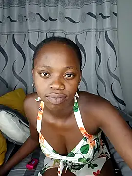 Snapshot of BlackberriesXxx chatting on 10.13.25 BlackberriesXxx online show from 10.13.25