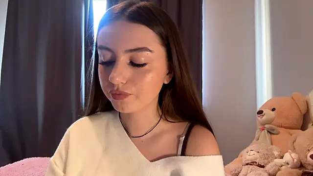 Snapshot of CatherinDream chatting on 09.30.25 CatherinDream online show from 09.30.25
