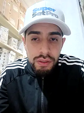 Snapshot of Waver857 chatting on 11.01.25 Waver857 online show from 11.01.25