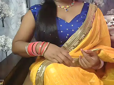 Snapshot of bold_naina chatting on 09.13.25 bold naina online show from 09.13.25