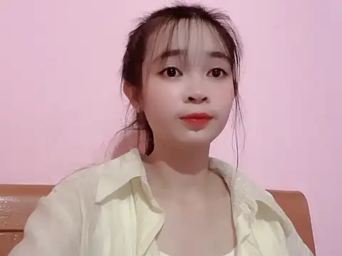 Snapshot of Suna7383 chatting on 10.04.25 Suna7383 online show from 10.04.25