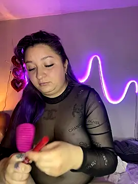 Emma  Fox  online show from 11.20.25