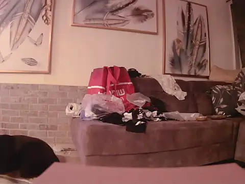 Snapshot of Alexis21821 chatting on 09.16.25 Alexis21821 online show from 09.16.25