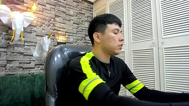 Nick Wolff online show from 12.04.25