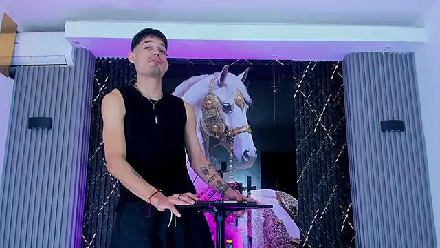 Iam Steven online show from 11.26.25