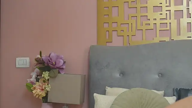 MyaMuse online show from 12.05.25