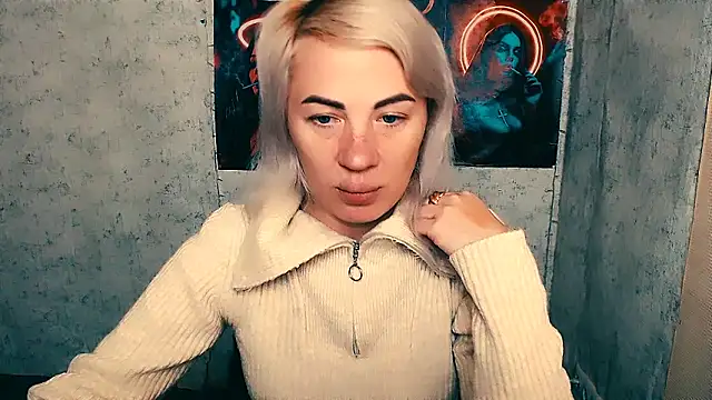 EmmaCat  online show from 10.22.25