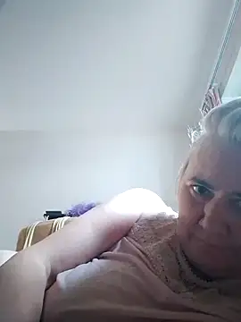 Snapshot of goodstyle chatting on 09.29.25 goodstyle online show from 09.29.25