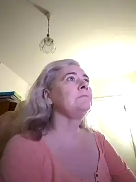 Snapshot of goodstyle chatting on 10.08.25 goodstyle online show from 10.08.25