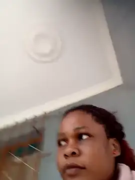 BlondieBitch online show from 10.18.25