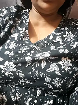 Snapshot of Angel_girl_star chatting on 11.27.25 Angel girl star online show from 11.27.25