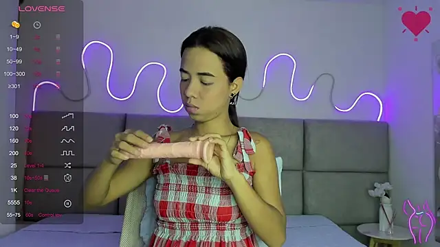 Anntonellaa online show from 11.06.25