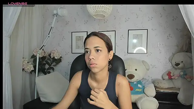 Anntonellaa online show from 11.22.25