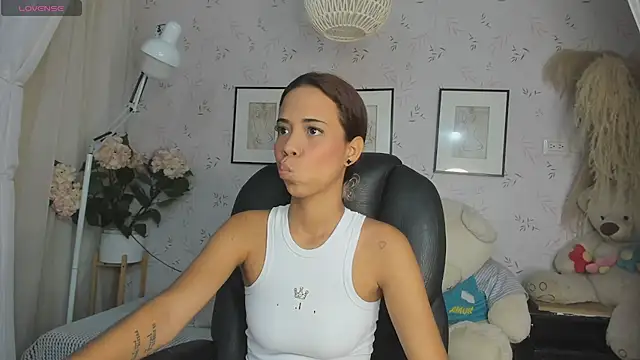 Anntonellaa online show from 12.01.25