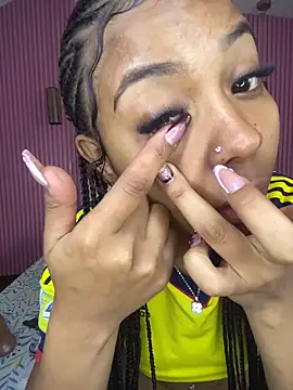 PrettyTiana  online show from 11.20.25