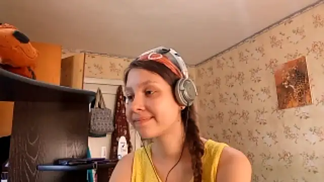 QutieDaSweet online show from 09.27.25