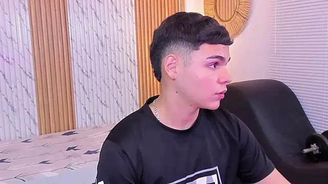 james jonnes online show from 10.21.25